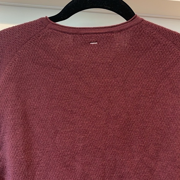 Rag & Bone Men's Collin Crew Neck Sweater in Burgundy Merino Wool - Picture 8 of 10